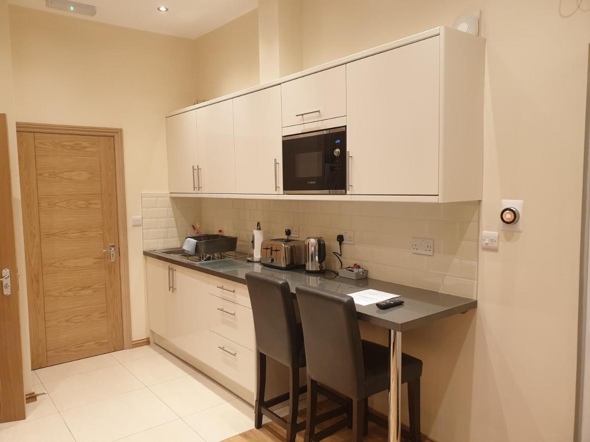 London Luxury Apartments 4 Min Walk From Ilford Station, With Free Parking Free Wifi エクステリア 写真