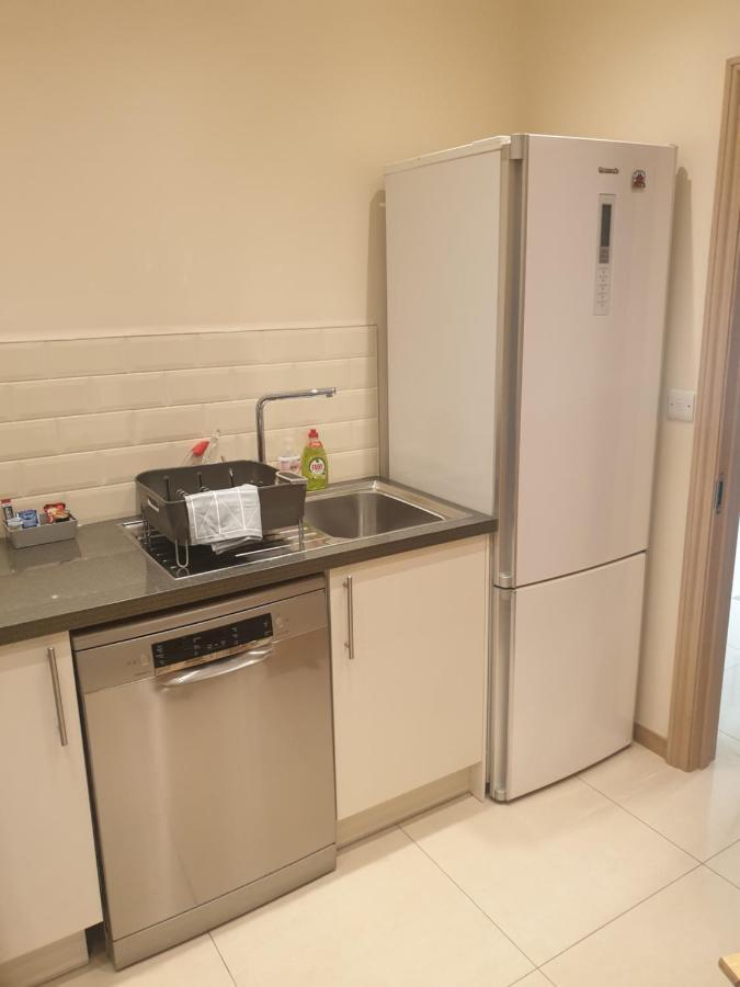 London Luxury Apartments 4 Min Walk From Ilford Station, With Free Parking Free Wifi エクステリア 写真