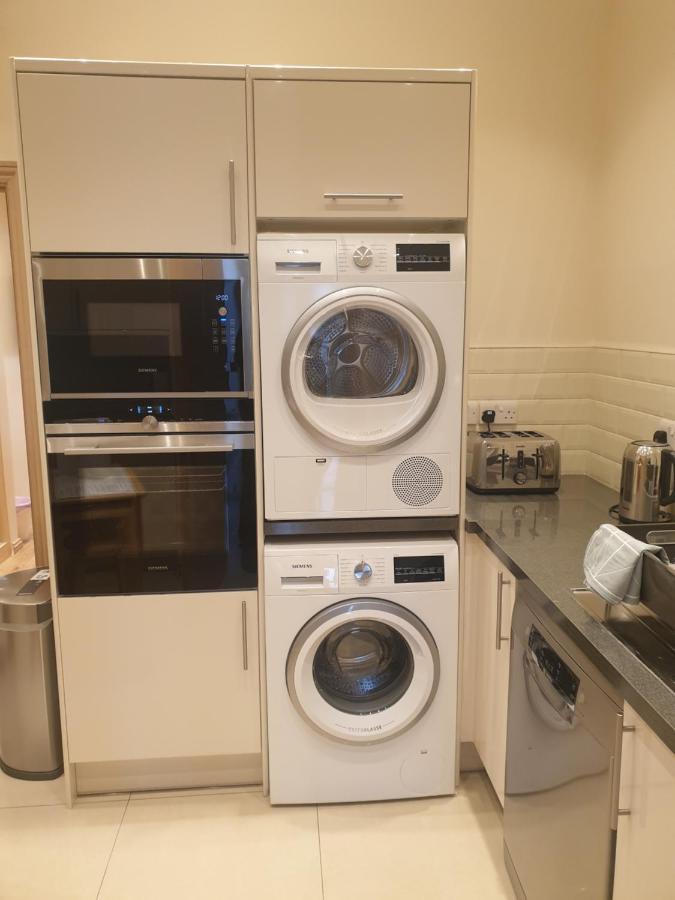 London Luxury Apartments 4 Min Walk From Ilford Station, With Free Parking Free Wifi エクステリア 写真